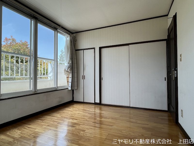 上田市林之郷　中古戸建 内観写真（リビング以外の居室）
