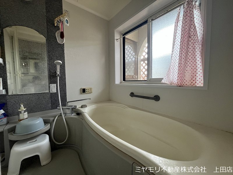 東御市鞍掛　中古戸建 内観写真（浴室）