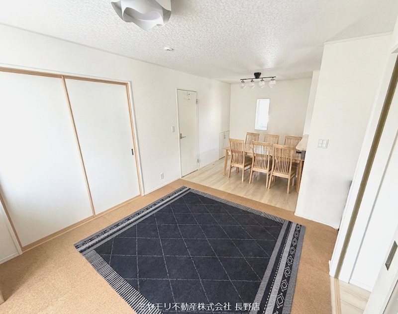 長野県須坂市小河原 内観写真（リビング）