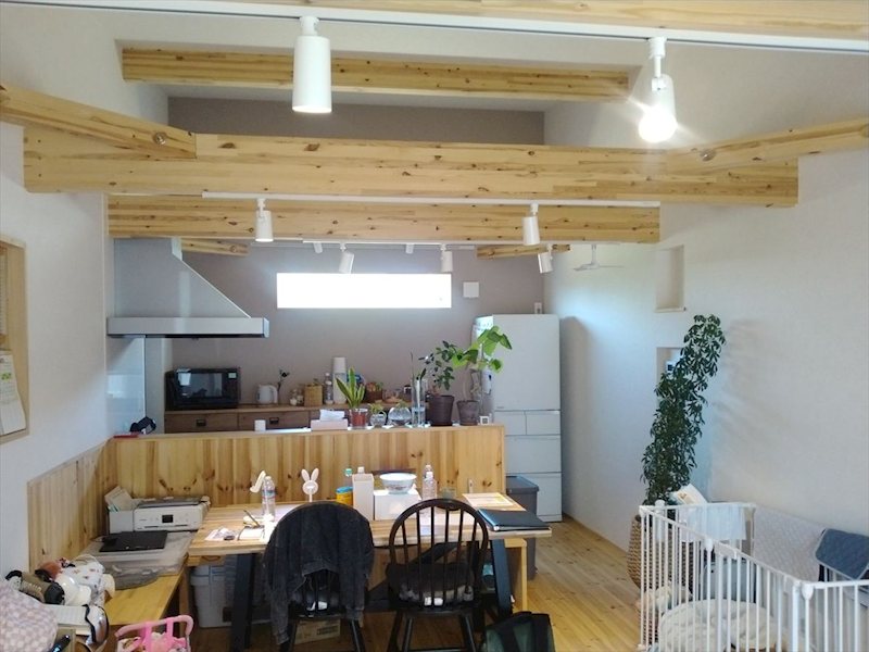 御代田町御代田　中古戸建 内観写真（リビング）
