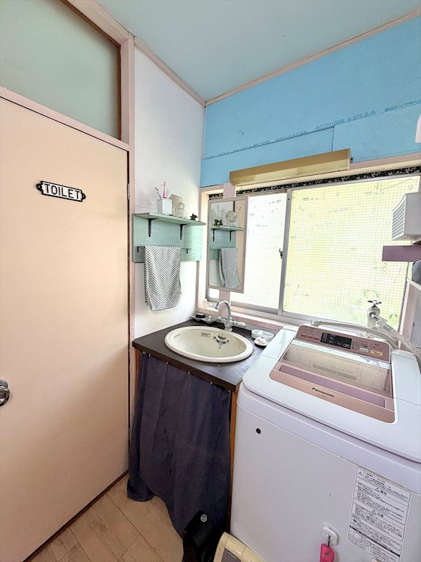 小諸市己　中古戸建 内観写真（洗面台・洗面所）