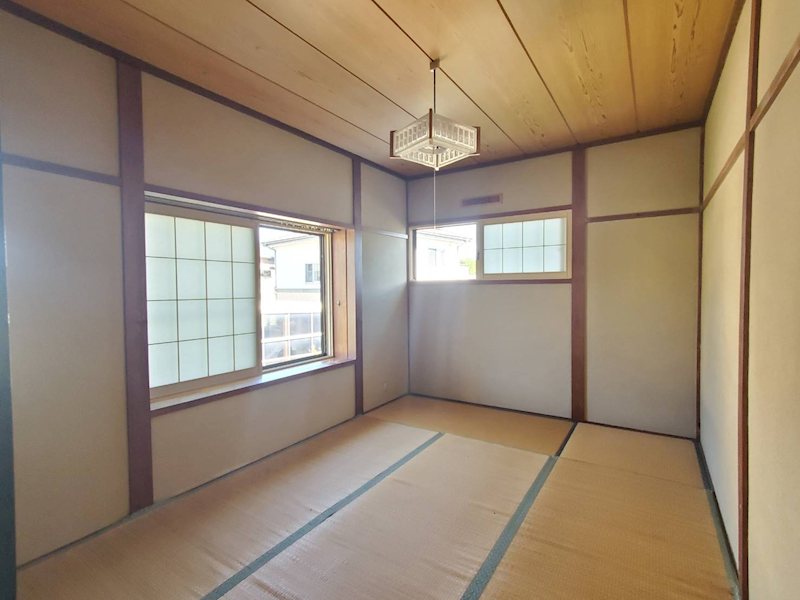 小諸市東雲　中古戸建 内観写真（リビング以外の居室）