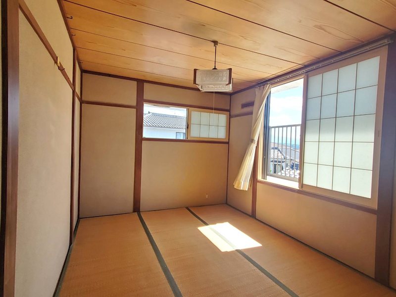 小諸市東雲　中古戸建 内観写真（リビング以外の居室）