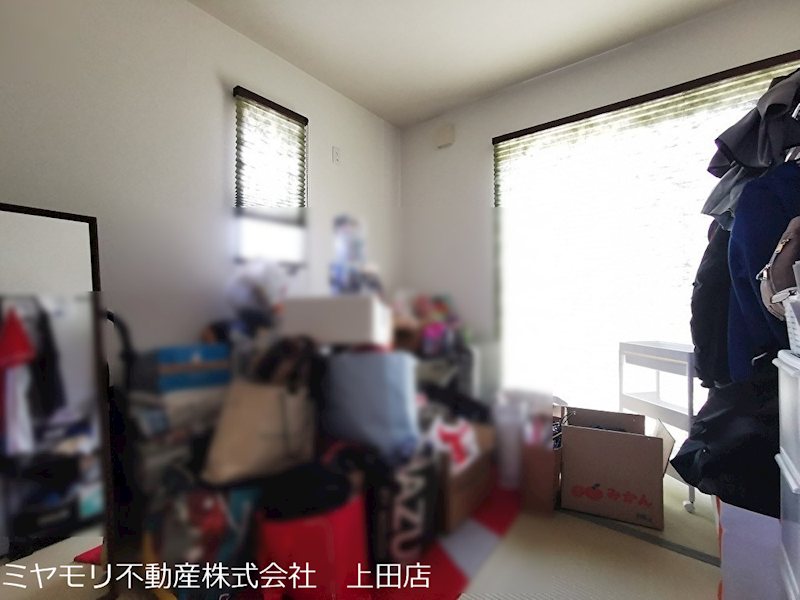 坂城町上五明　中古戸建 内観写真（リビング以外の居室）