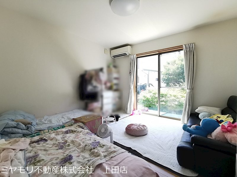 坂城町上五明　中古戸建 内観写真（リビング以外の居室）