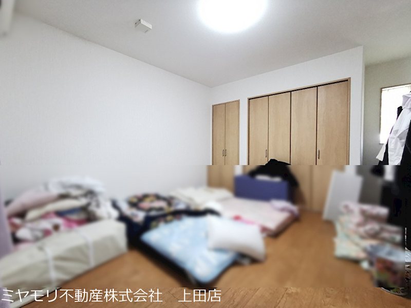 坂城町上五明　中古戸建 内観写真（リビング以外の居室）