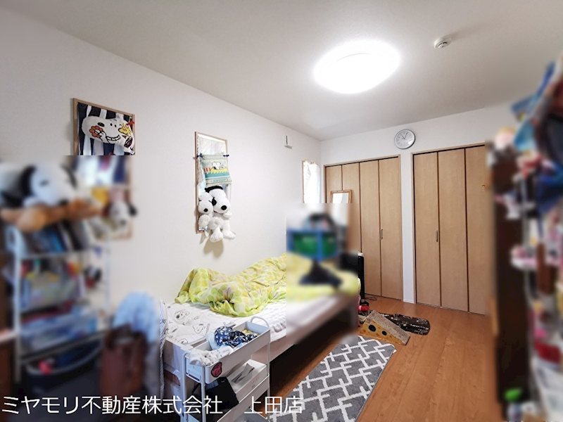 坂城町上五明　中古戸建 内観写真（リビング以外の居室）
