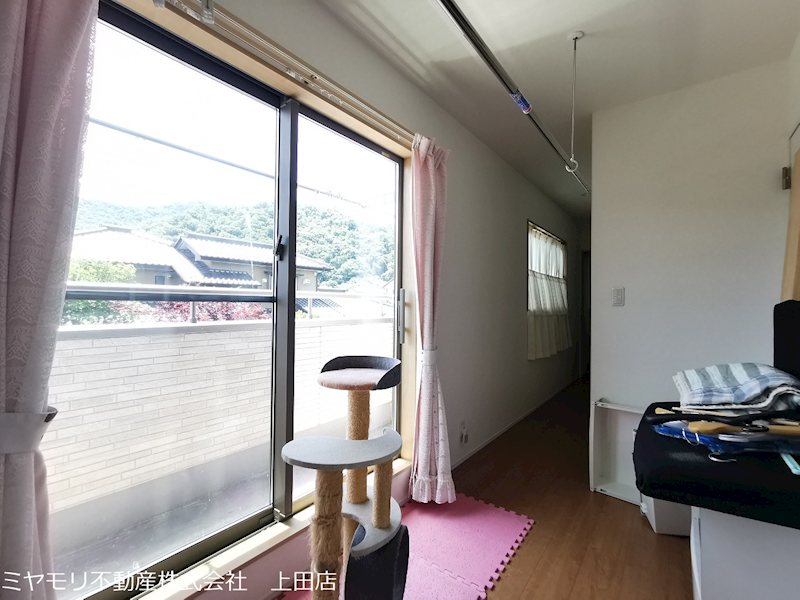 坂城町上五明　中古戸建 内観写真（リビング以外の居室）