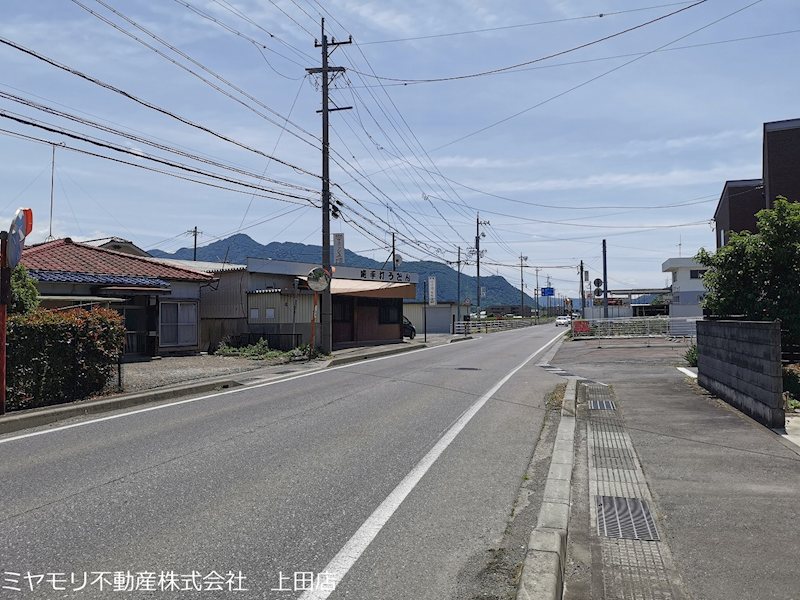坂城町上五明　中古戸建 現地写真（前面道路含む現地写真）
