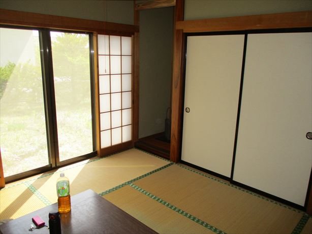 御代田町草越　中古戸建 内観写真（リビング以外の居室）