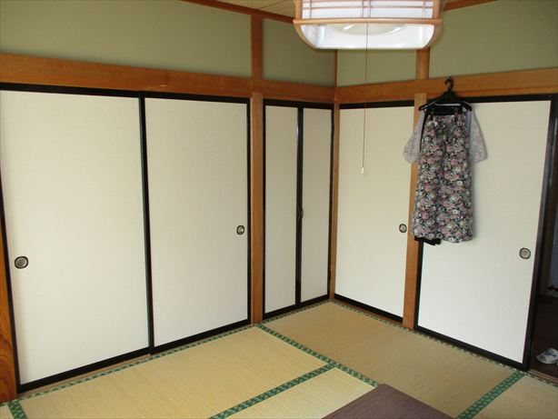 御代田町草越　中古戸建 内観写真（リビング以外の居室）