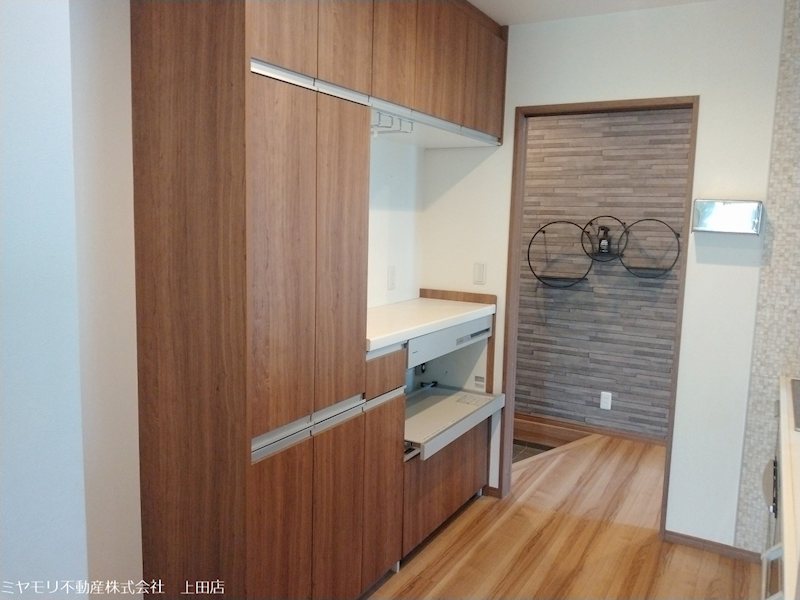 上田市上田　中古戸建 現地写真（玄関）