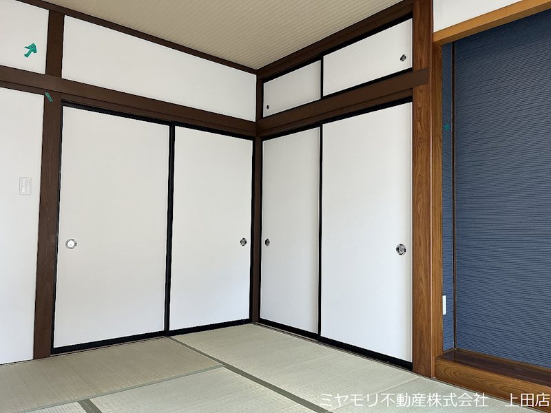 上田市上野　中古戸建 内観写真（リビング以外の居室）