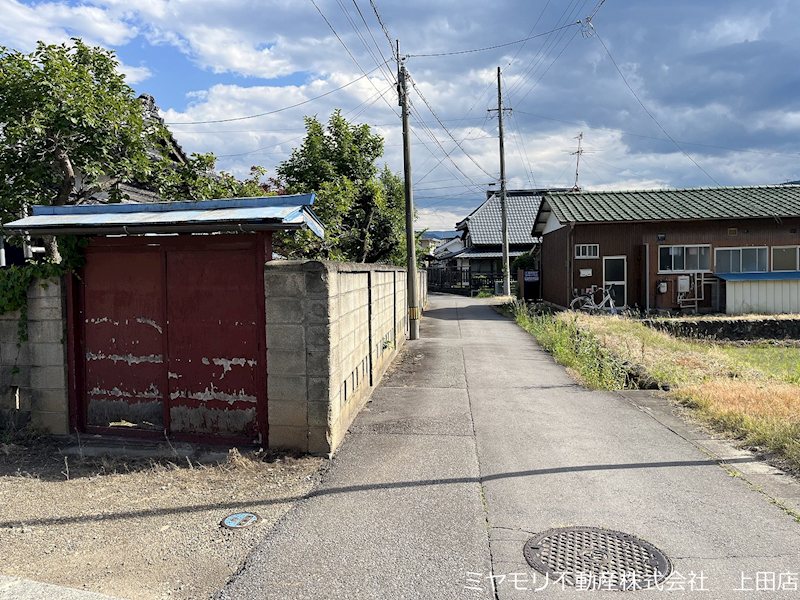 上田市上塩尻　土地 現地写真