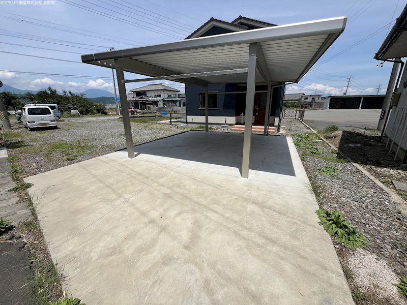 長野県上高井郡小布施町都住 現地写真（駐車場）