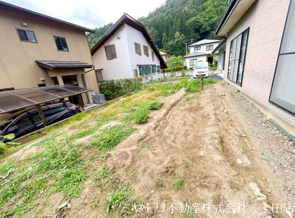 青木村田沢　中古戸建 現地写真（庭）