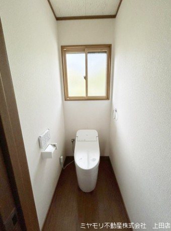 青木村田沢　中古戸建 内観写真（トイレ）