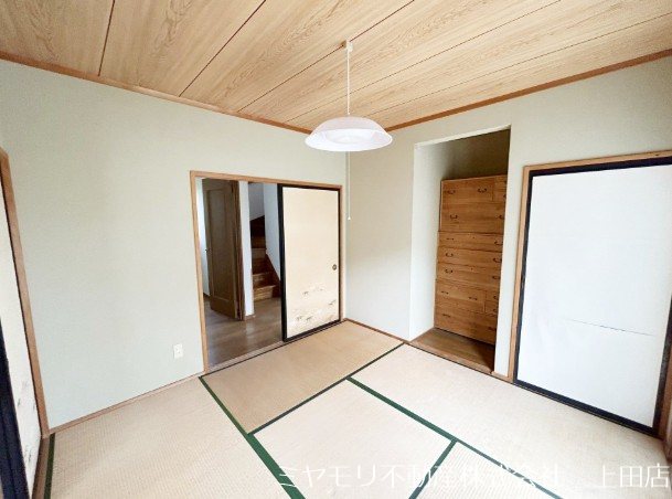 青木村田沢　中古戸建 内観写真（リビング以外の居室）
