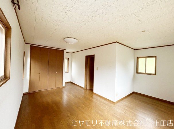 青木村田沢　中古戸建 内観写真（リビング以外の居室）