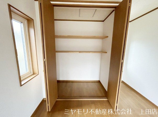 青木村田沢　中古戸建 内観写真（収納）