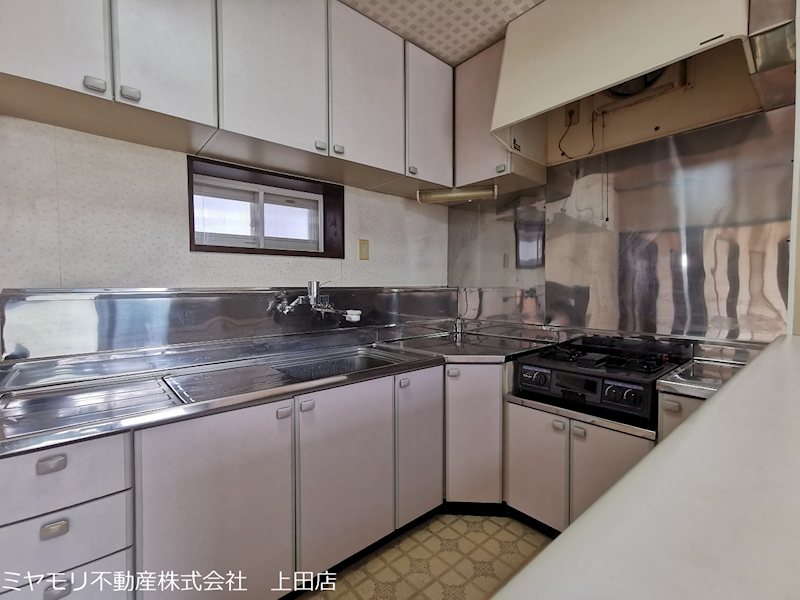 上田市上田　中古戸建 内観写真（キッチン）