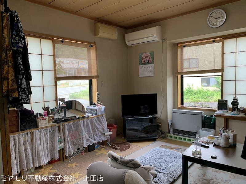 上田市常入　戸建 内観写真（リビング以外の居室）