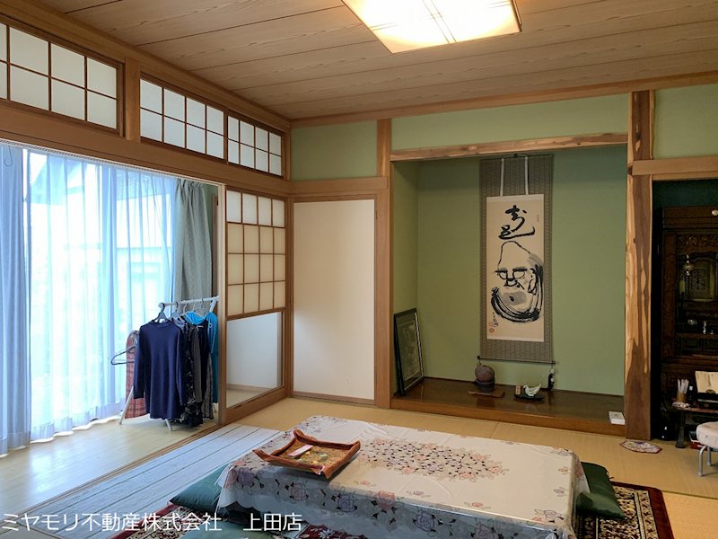 上田市常入　戸建 内観写真（リビング以外の居室）