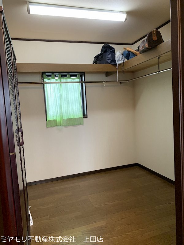 上田市常入　戸建 内観写真（収納）