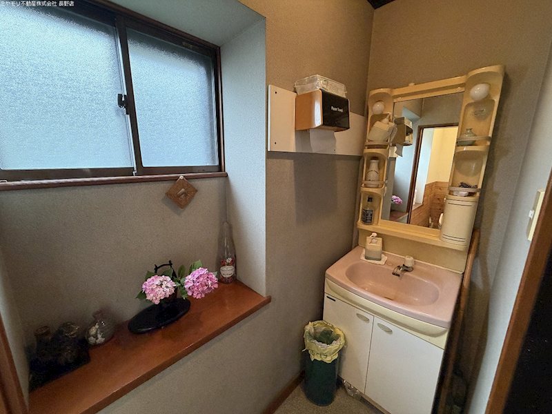 長野県中野市中野 内観写真（洗面台・洗面所）