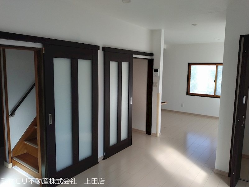 上田市生田　中古戸建 内観写真（リビング）
