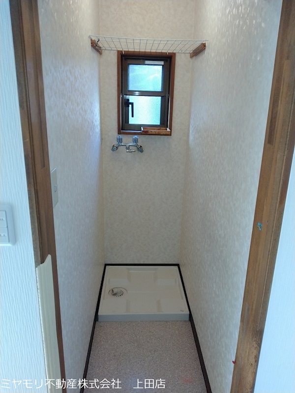 上田市生田　中古戸建 内観写真（洗面台・洗面所）