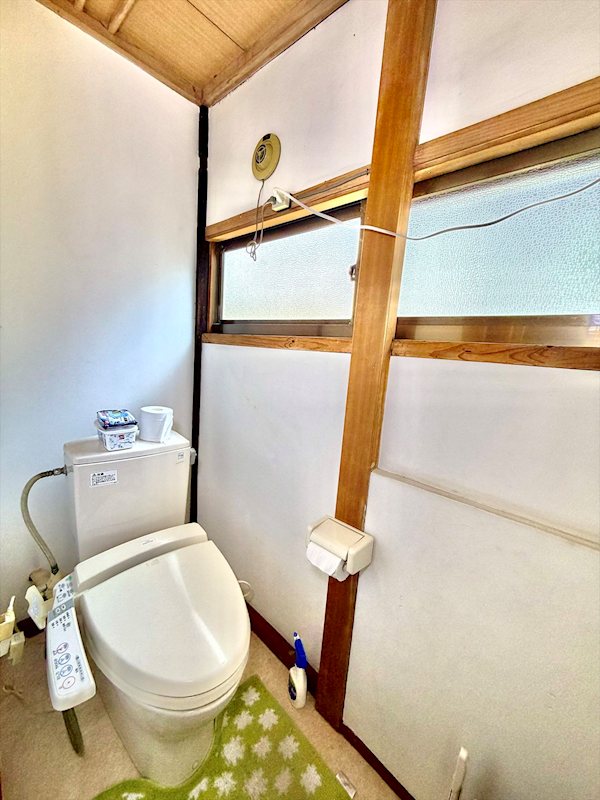 佐久市大沢　中古戸建 内観写真（トイレ）
