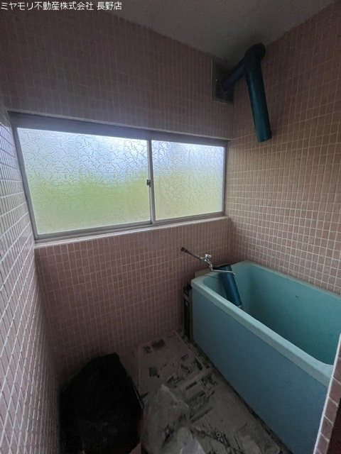 長野県上水内郡信濃町富濃 内観写真（浴室）