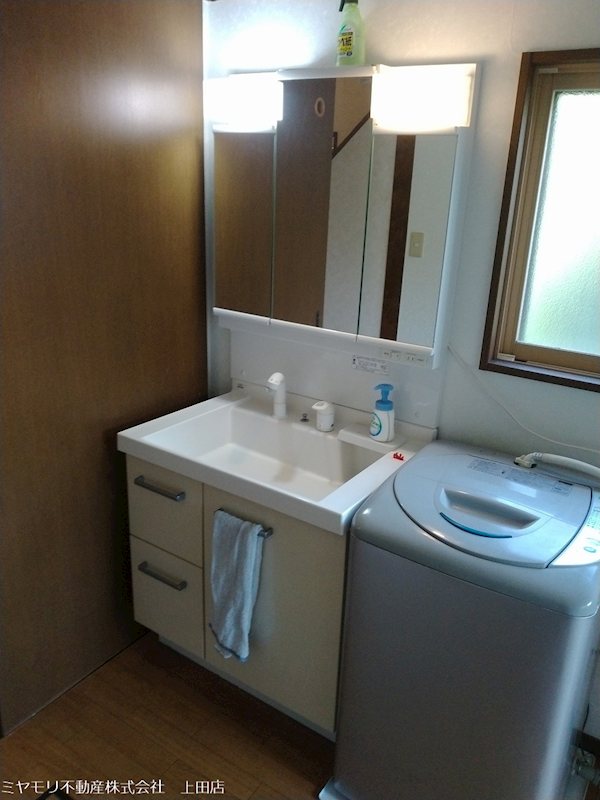 上田市別所温泉　中古戸建 内観写真（洗面台・洗面所）