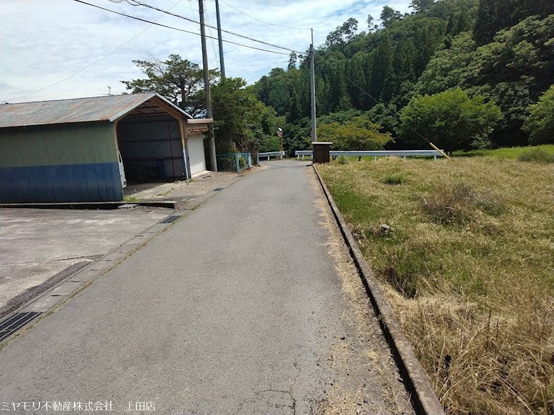 上田市別所温泉　中古戸建 現地写真（前面道路含む現地写真）
