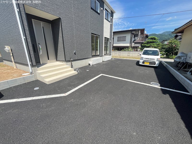 長野県中野市中野 現地写真（駐車場）