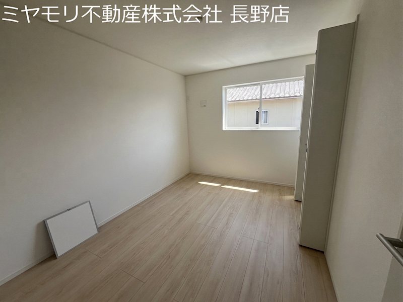 長野県中野市中野 内観写真（リビング以外の居室）