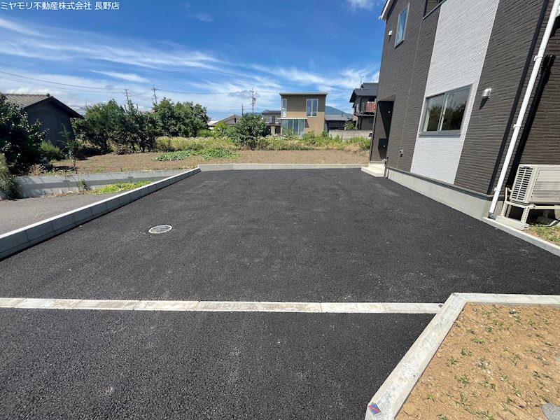 長野県中野市中野 現地写真（駐車場）