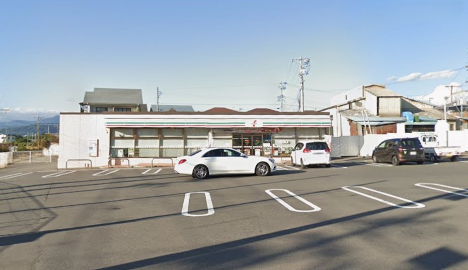 長野県須坂市小河原 コンビニ