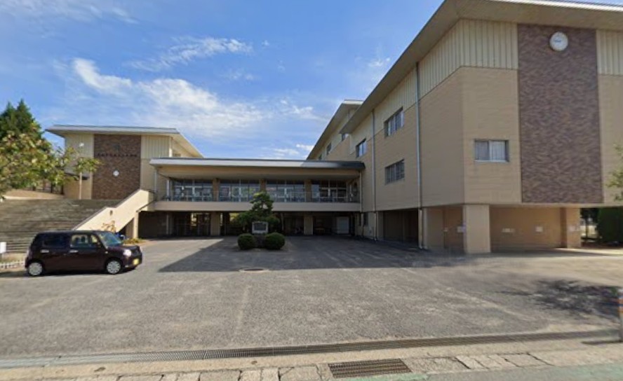 長野県須坂市小河原 小学校