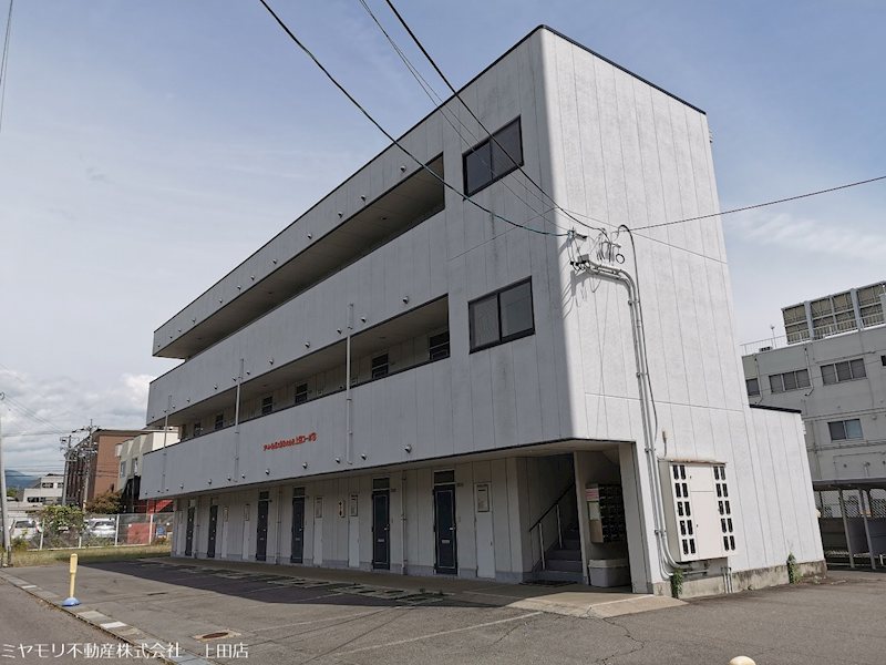 上田市中央西 事業用建物(2棟) 現地写真
