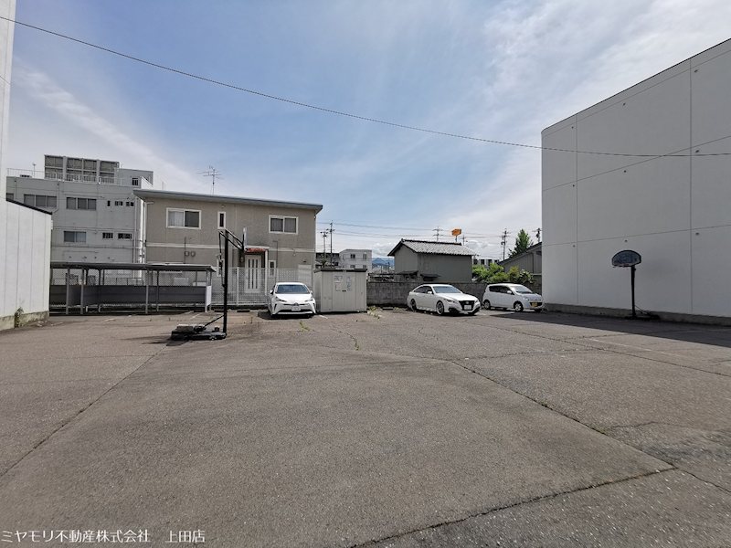 上田市中央西　事業用建物(２棟) その他