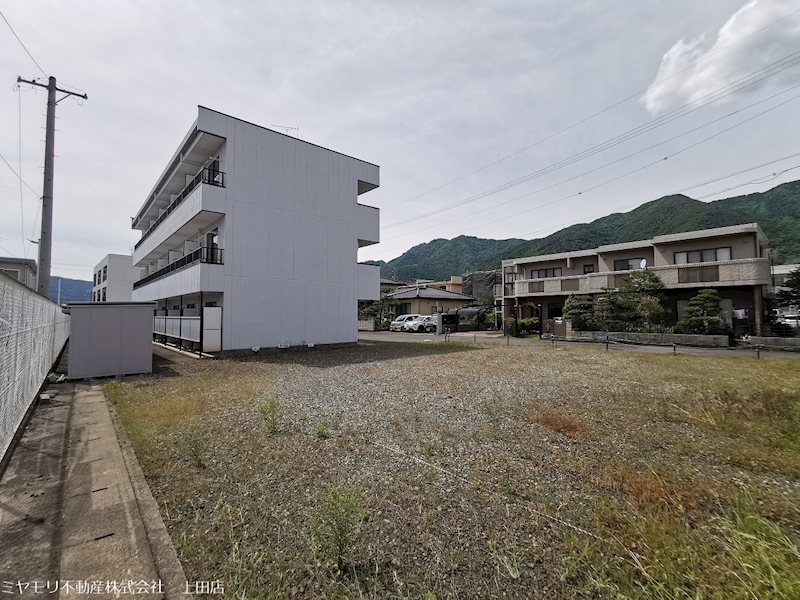 上田市中央西　事業用建物(２棟) その他
