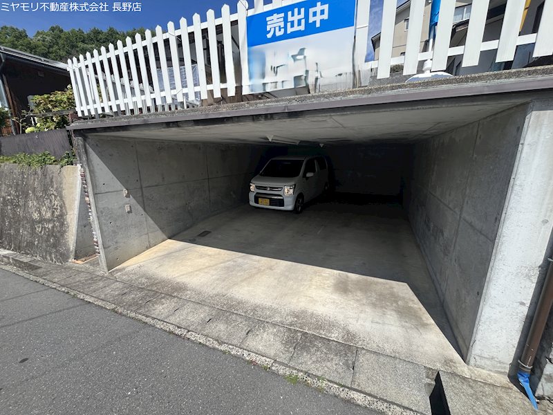 長野県中野市小田中 現地写真（駐車場）