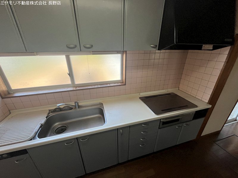 長野県中野市小田中 内観写真（キッチン）