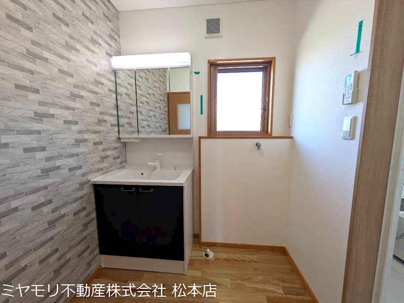 安曇野市豊科高家　中古戸建 その他
