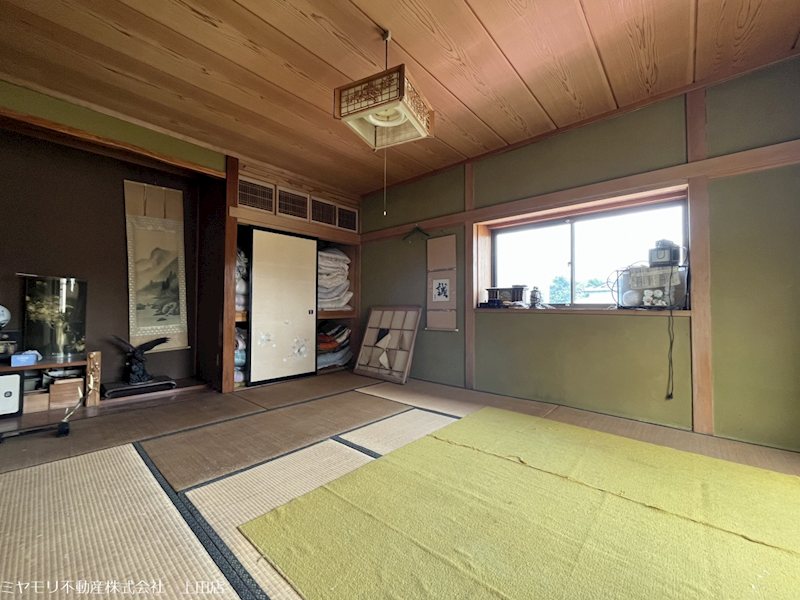 上田市長瀬　中古物件 内観写真（リビング以外の居室）