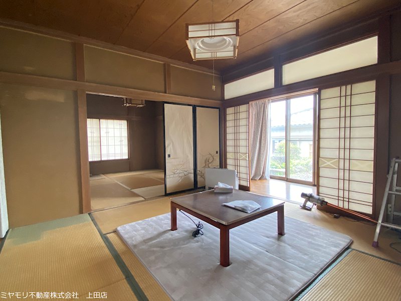 東御市滋野　中古戸建 内観写真（リビング以外の居室）