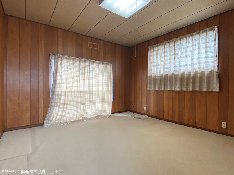 東御市滋野　中古戸建 内観写真（リビング以外の居室）