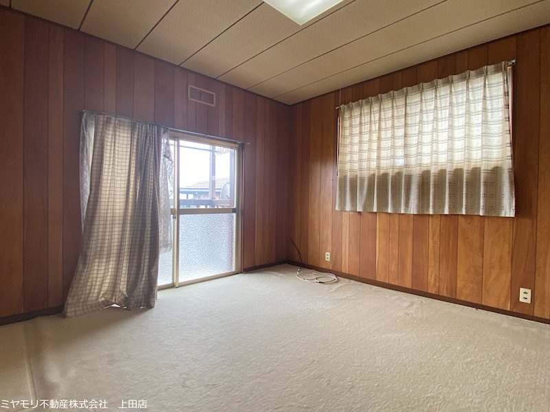 東御市滋野　中古戸建 内観写真（リビング以外の居室）